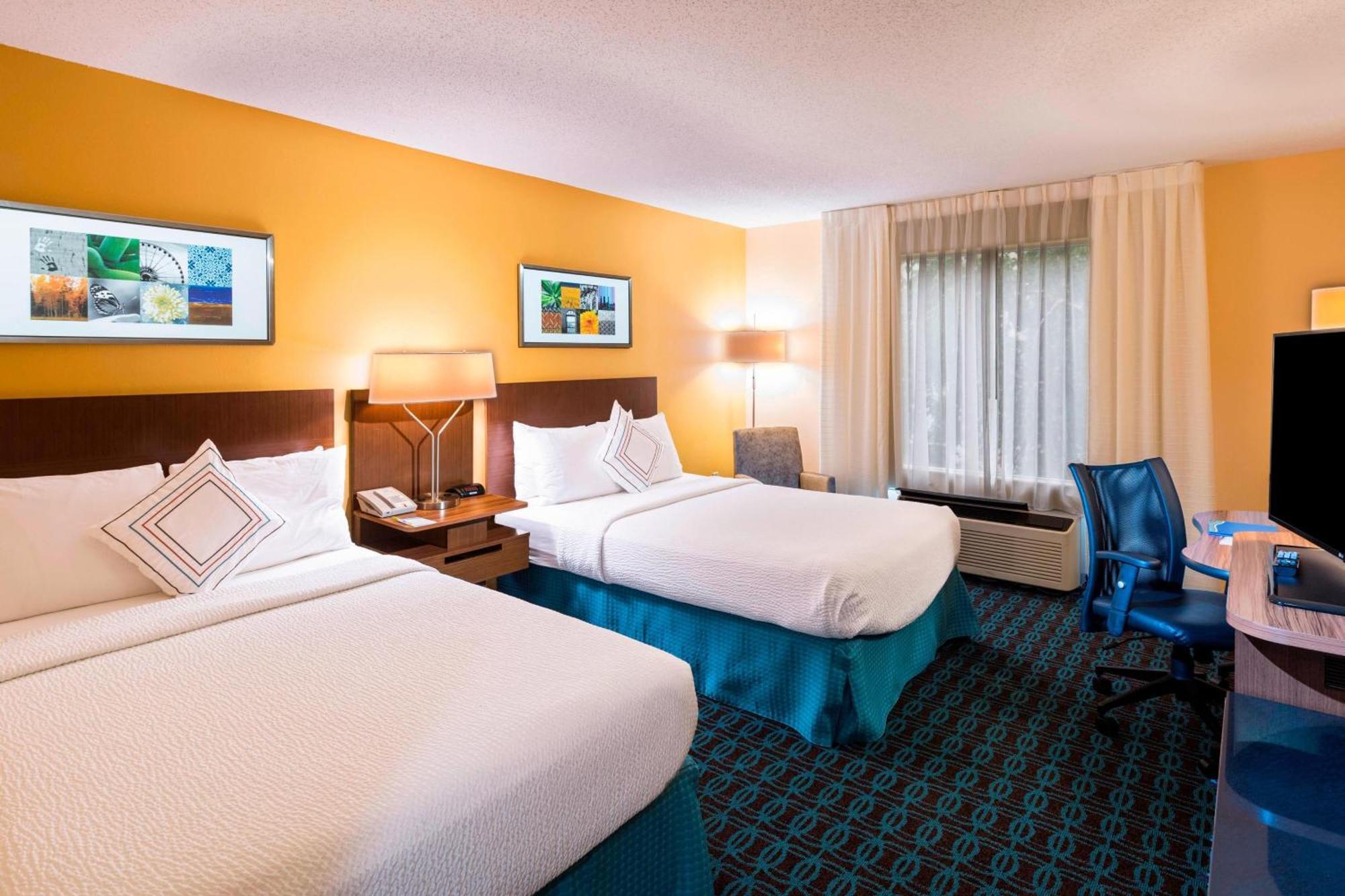 Fairfield Inn & Suites By Marriott Atlanta Buckhead Exterior photo