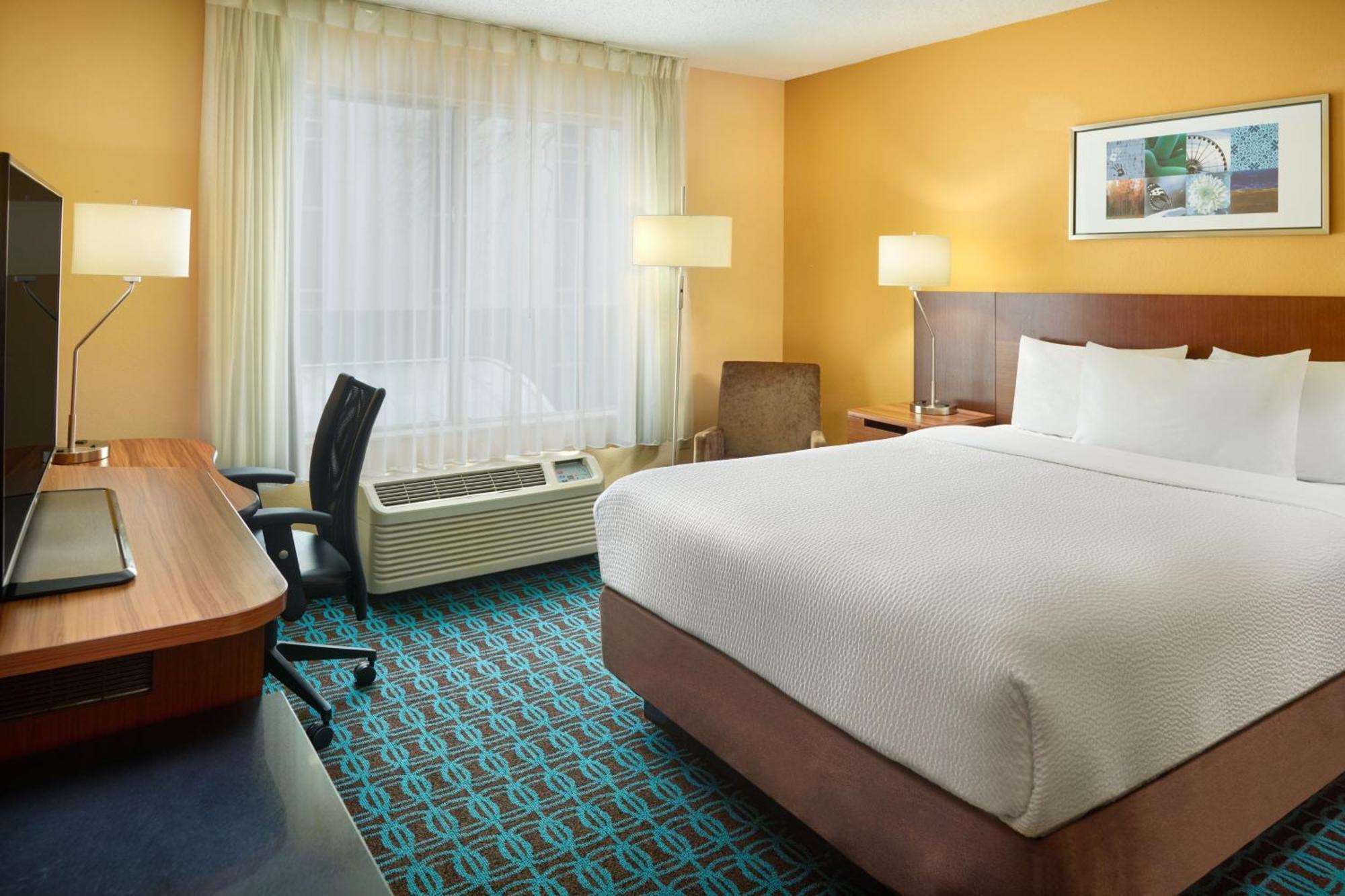 Fairfield Inn & Suites By Marriott Atlanta Buckhead Exterior photo